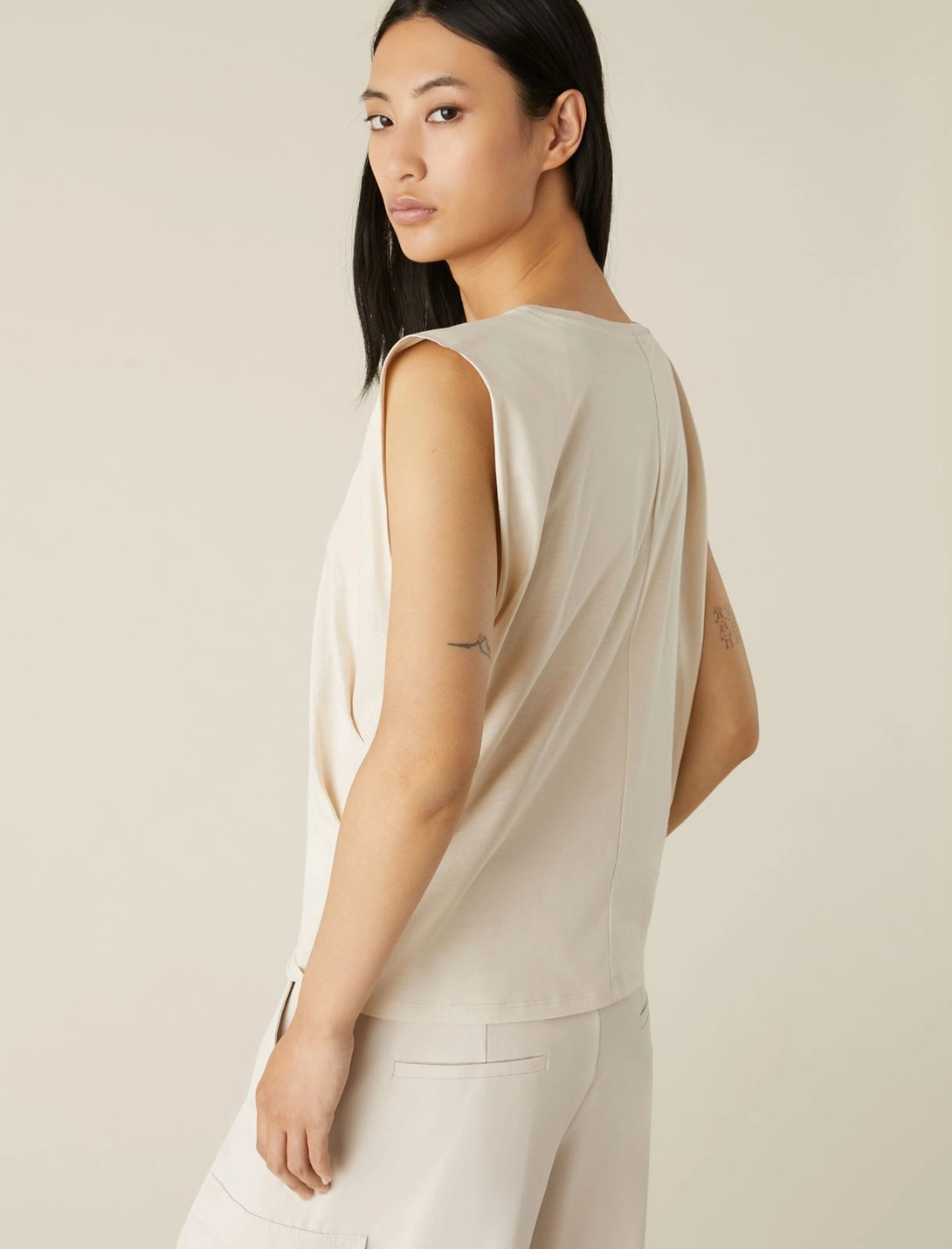 top vega marella pe 24.