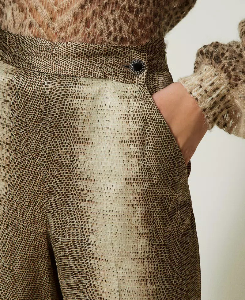 pantalone largo con bottone twin set ai 23.24.
art.232tt2313 - immagine 4