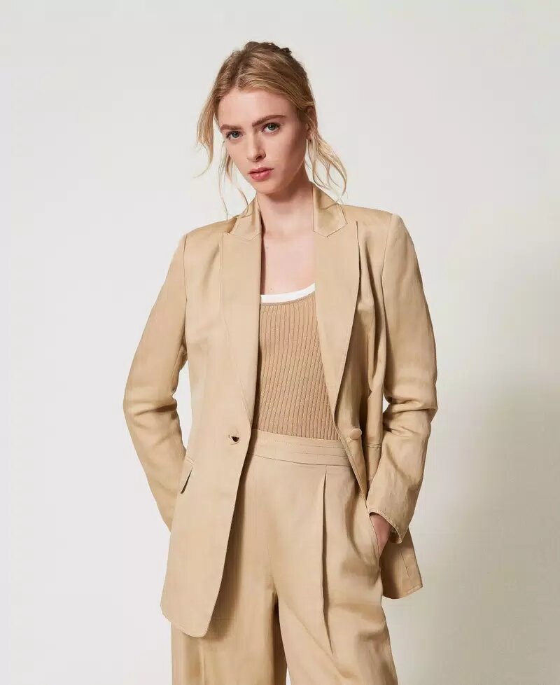 Giacca monopetto in misto lino twin set pe25
art. 251te2140