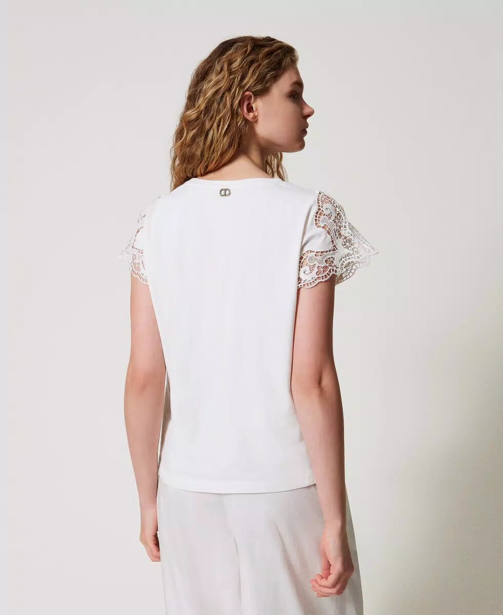 T- shirt regular con pizzo twin set pe25
art. 251tp2290 - immagine 2