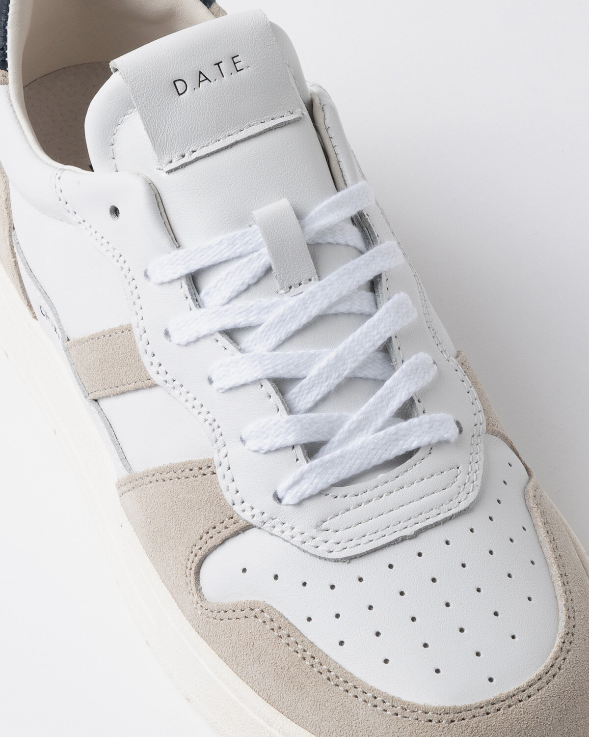 Court 2.0 Basic White-Blue M8a D.a.t.e. Sneakers Uomo
M431-C2-BA-WLAI2526. - immagine 3
